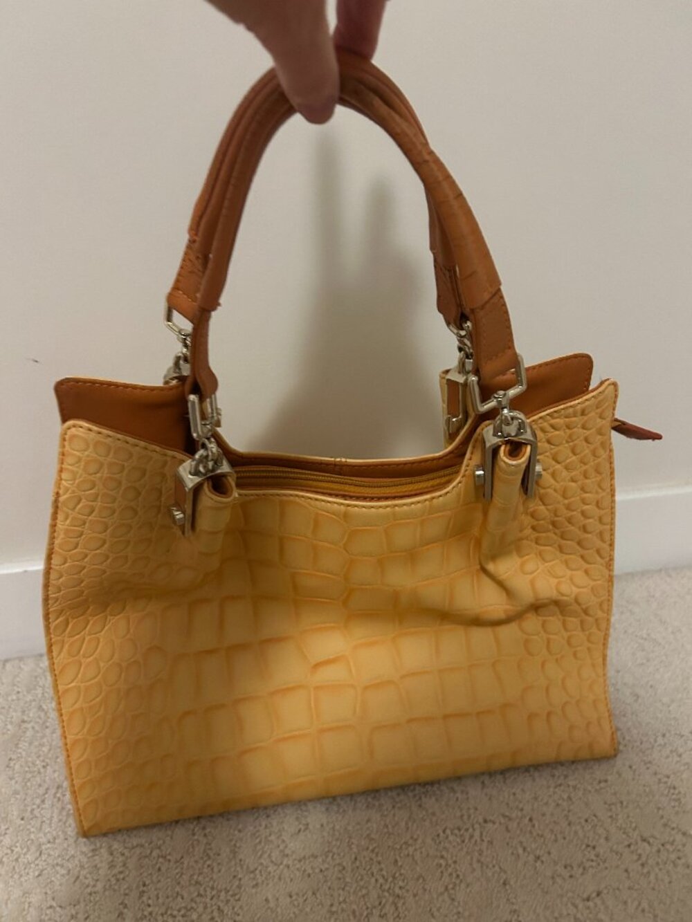 Leather handbag